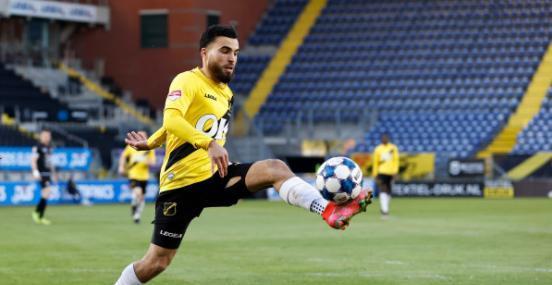 不仅暴露了 不仅暴露了